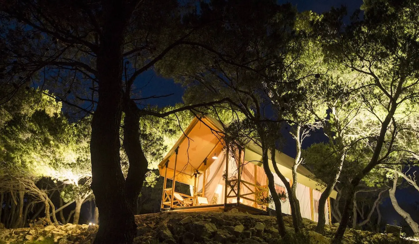 Lodge Nightview