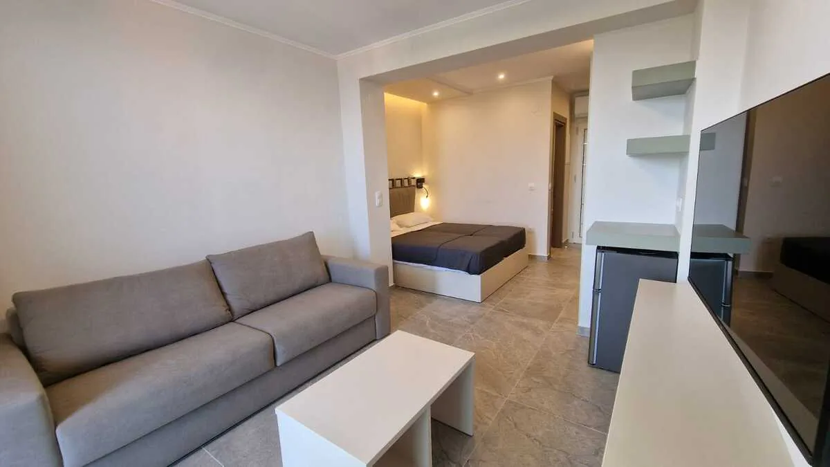 Corfelia Suites