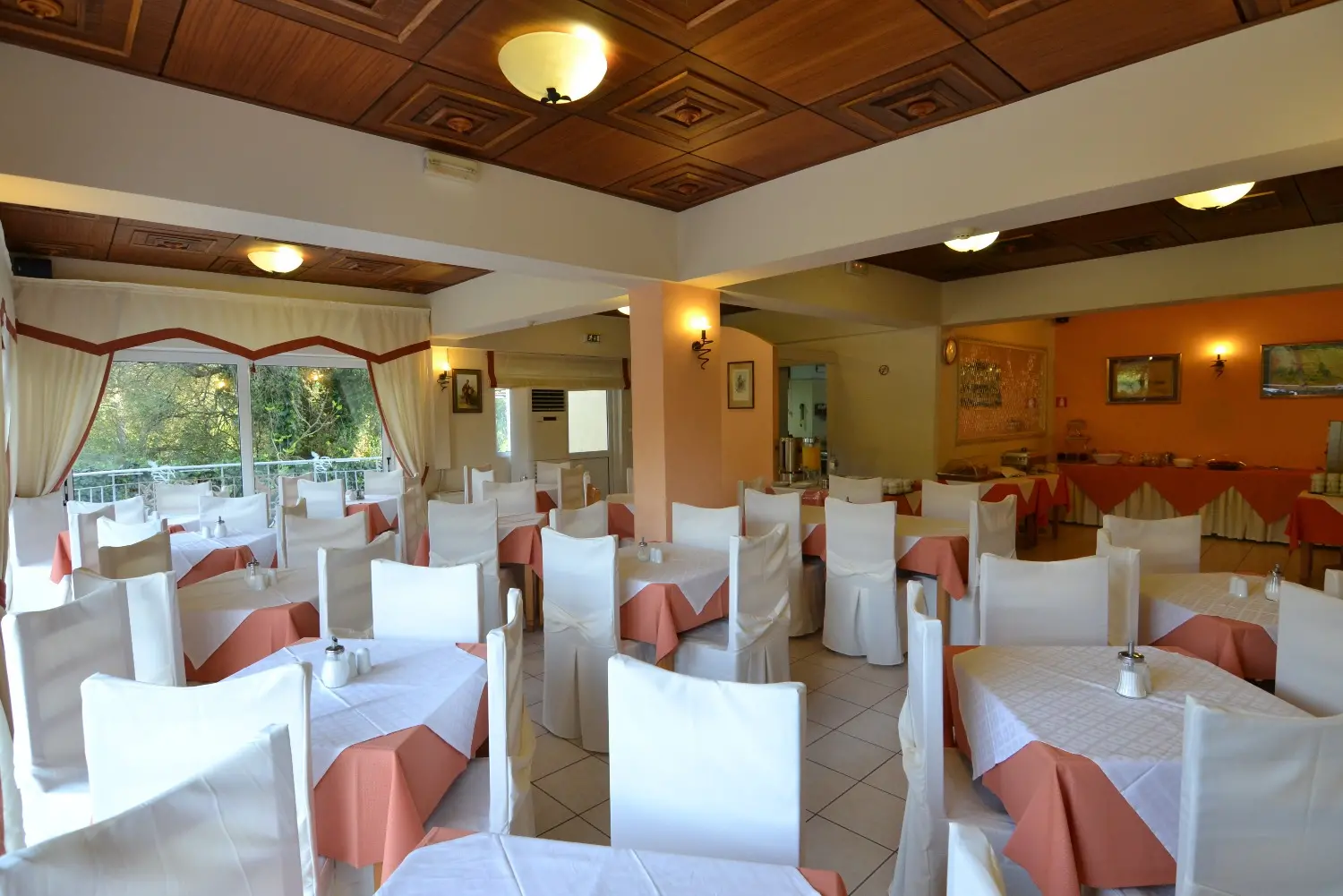 Paloma Blanca Hotel